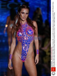 Pokazy Miami Swim Week 2021