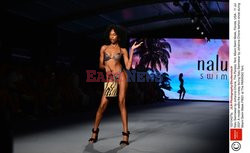 Pokazy Miami Swim Week 2021