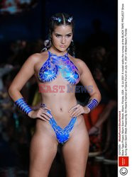 Pokazy Miami Swim Week 2021