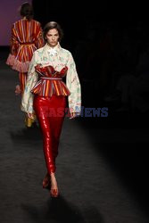 Pokazy MBFW w Madrycie - lato 2022