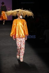 Pokazy MBFW w Madrycie - lato 2022