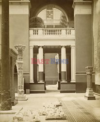 Victoria and Albert Museum archiwalia