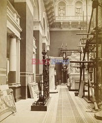 Victoria and Albert Museum archiwalia