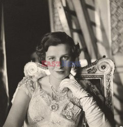 V&A Museum - Brytyjska rodzina królewska - fot. Cecil Beaton