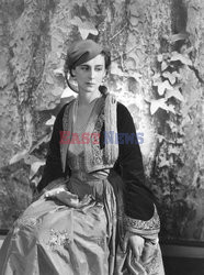 V&A Museum - Brytyjska rodzina królewska - fot. Cecil Beaton