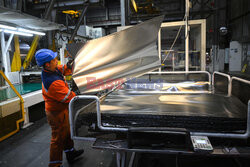 Fabryka aluminium we Francji - AFP