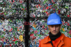 Fabryka aluminium we Francji - AFP