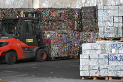 Fabryka aluminium we Francji - AFP