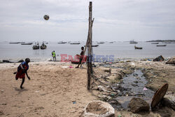 Zatoka Hann w Senegalu zamieniona w wysypisko - AFP