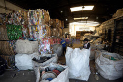 Cartoneros z Buenos Aires - AFP