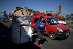 Cartoneros z Buenos Aires - AFP