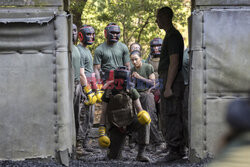 Trening rekrutów piechoty morskiej USA