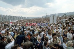 Trzecia pielgrzymka papieża Jana Pawła II do Polski 1987