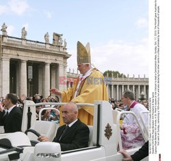 Papież Benedykt XVI kanonizował dziś sześcioro błogosławionych