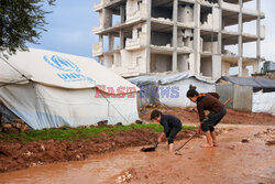 Życie dzieci w Syrii rok po trzęsieniu ziemi - NUR