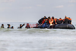 Migranci na plaży Gravelines - AFP