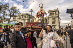 Festiwal i parada Matki Bożej z Guadalupe w Gwatemali