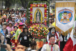 Festiwal i parada Matki Bożej z Guadalupe w Gwatemali