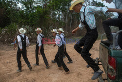 Mennonici w Peru - NYT