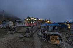 Himalajska wioska Kyanjin Gompa