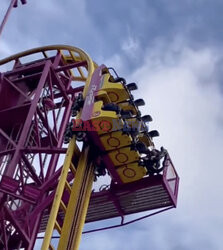 Ewakuacja z zepsutego rollercoastera