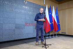 Konferencja premiera na Okęciu