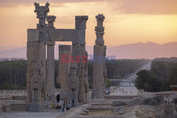 Zwiedzanie ruin Persepolis w Iranie