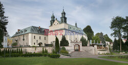 Architektura i sztuka sakralna w Polsce Monk