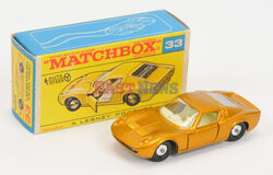 Aukcja 450 samochodzików Matchbox