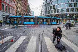 Wykolejony tramwaj wjechał w budynek w Oslo