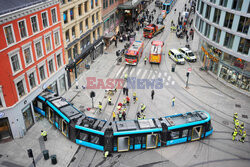 Wykolejony tramwaj wjechał w budynek w Oslo