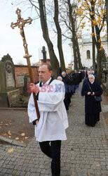 Dzień Wszystkich Świętych i Zaduszki w Polsce