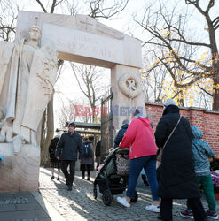 Dzień Wszystkich Świętych i Zaduszki w Polsce