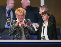 Rod Stewart z synem na meczu Celtic vs Aberdeen