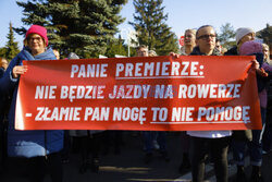 Protest fizjoterapeutów przed Sejmem