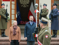 Wizyta minister obrony narodowej Czech w Warszawie