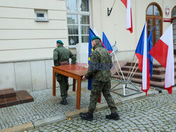 Wizyta minister obrony narodowej Czech w Warszawie