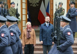 Wizyta minister obrony narodowej Czech w Warszawie