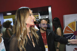 Alessandra Ambrosio na targach obuwia w Sao Paulo