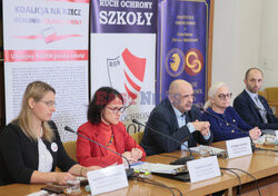 Konferencja prasowa Koalicji na Rzecz Ocalenia Polskiej Szkoły