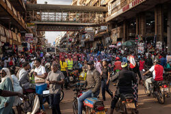 Ruch uliczny w Kampali w Ugandzie