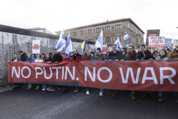 Manifestacja antyrosyjska w Berlinie