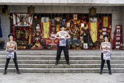 Aktywistki Femen protestują przeciwko faszyzmowi w Madrycie