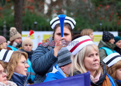 Protest pielęgniarek i położnych przed KPRM