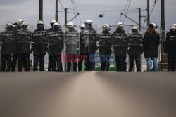 Protesty przeciwko zburzeniu mostu w Belgradzie