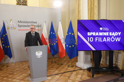 Konferencja ministra Adama Bodnara pt. Sprawne sądy - 10 filarów