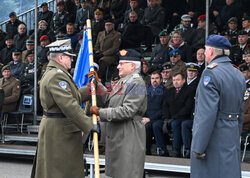 Gen. Parylak obejmuje dowodzenie Korpusem NATO