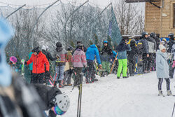 Rozpoczecie sezonu narciarskiego w malopolsce. Otwarcie stoku narciarskiego w Tyliczu