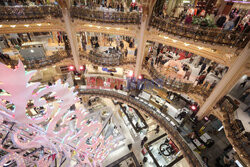 Galeria Lafayette w Paryżu w świątecznej krasie