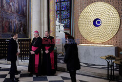 Zbliża się otwarcie katedry Notre-Dame